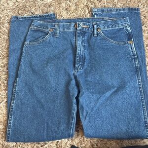 Wrangler men’s jeans size 33x32